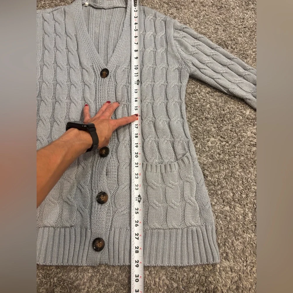 Cozy Gray Cable Knit V-neck Cardigan Sweater With Pockets, Junior’s Medium - Picture 6 of 7